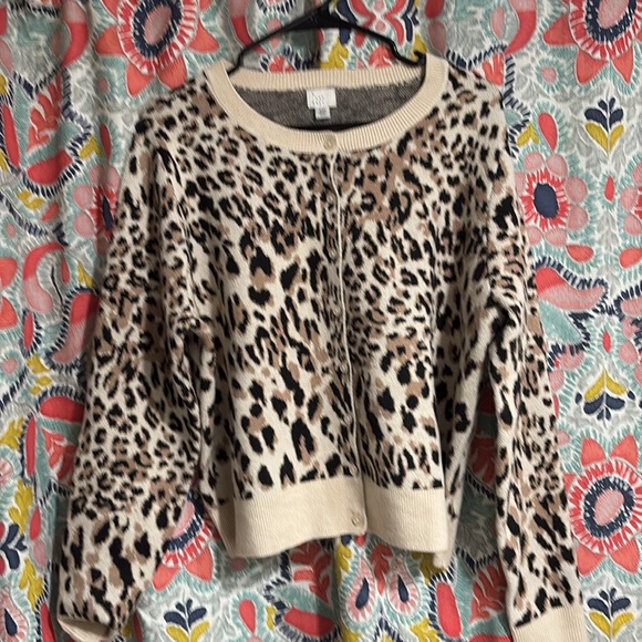 Leopard Print Cardigan XXL🐆 - Picture 4 of 6